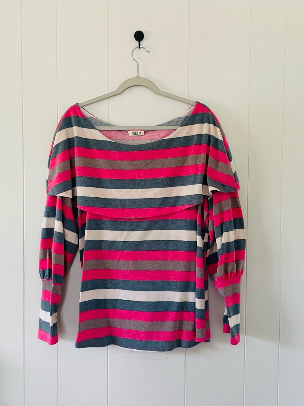 ANDREE BY UNIT Pink, Gray & Cream Striped Off-Shoulder Sweater